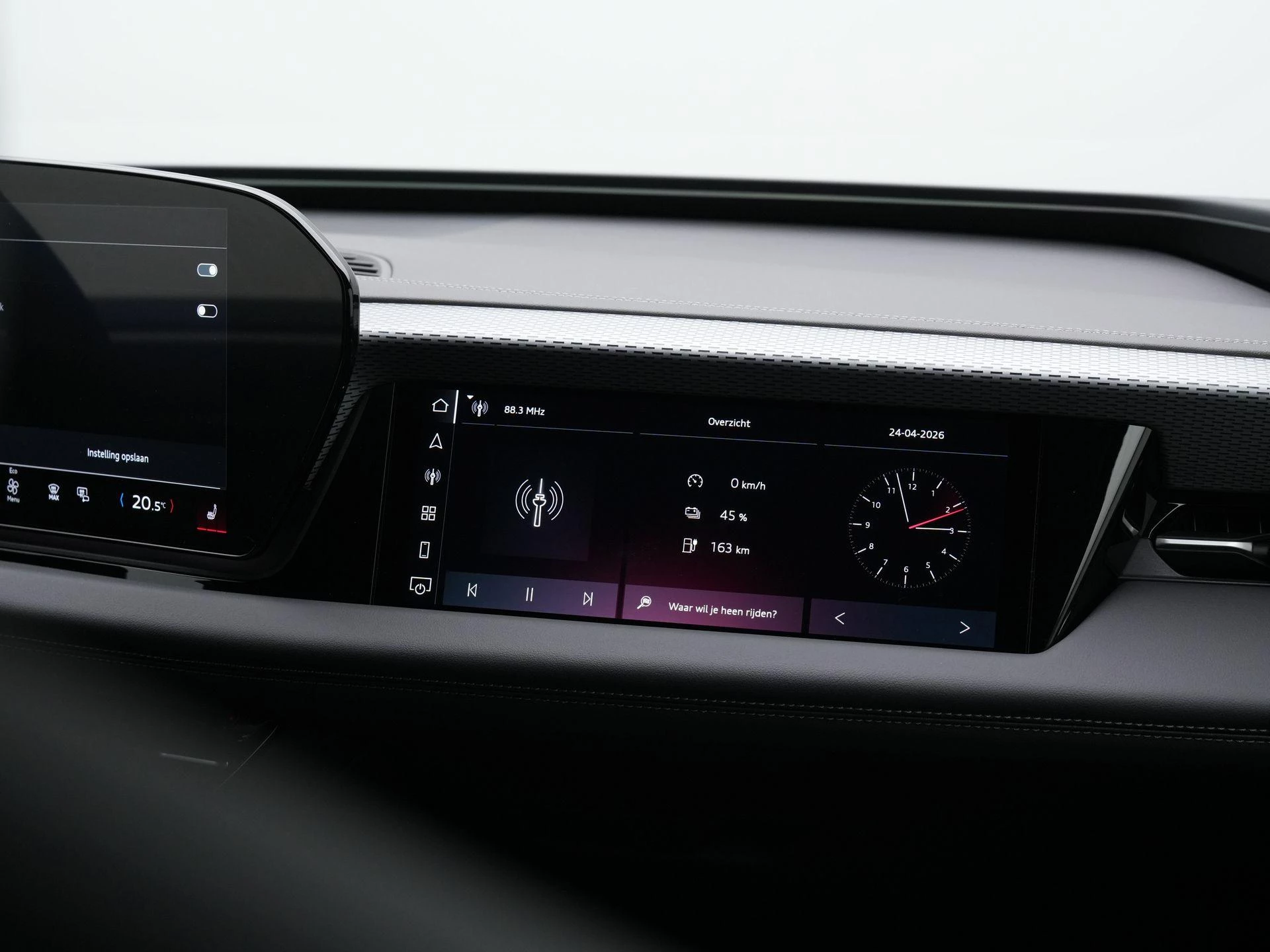 Hoofdafbeelding Audi A6 Avant e-tron