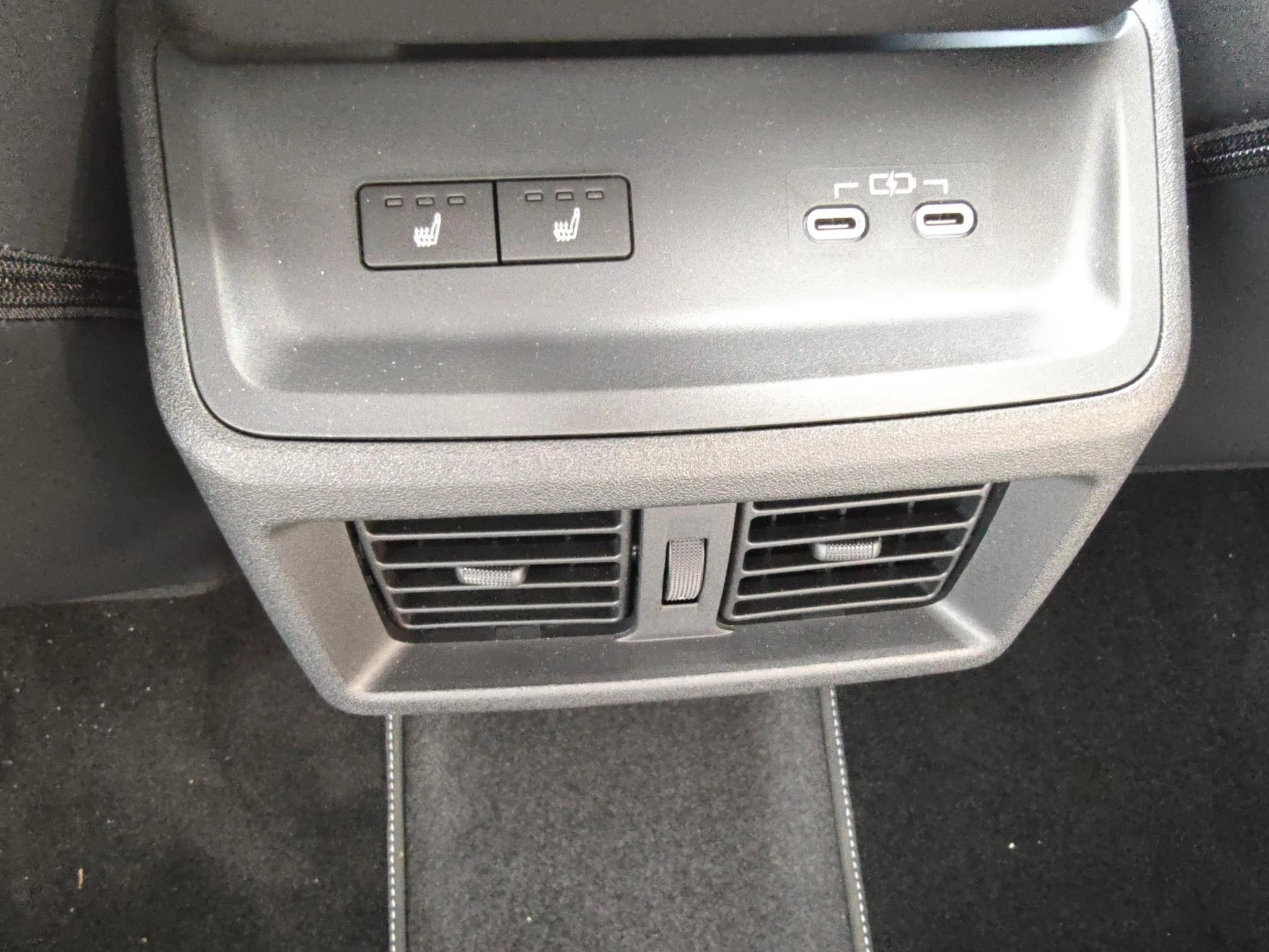 Hoofdafbeelding Toyota bZ4X