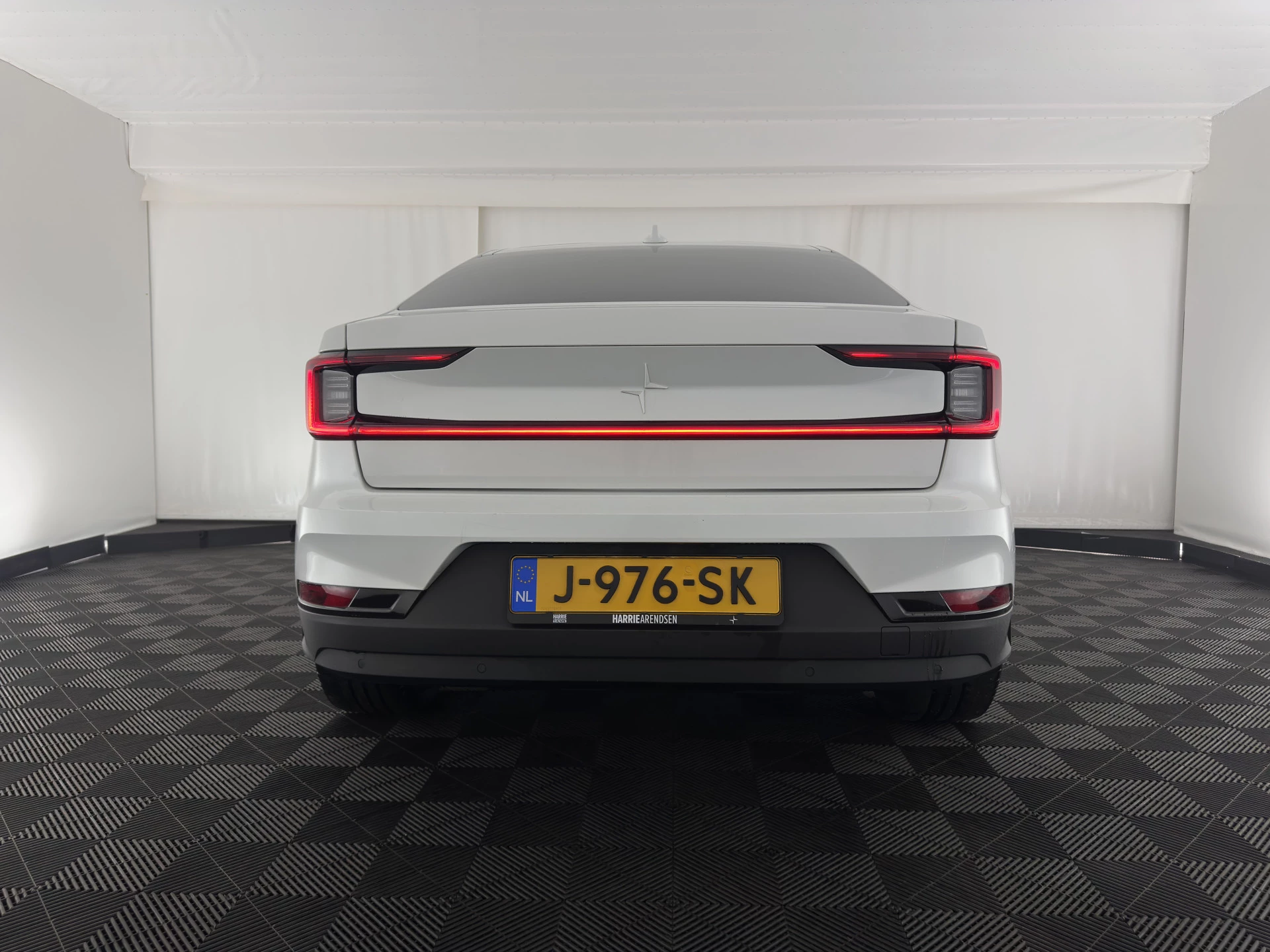 Hoofdafbeelding Polestar 2