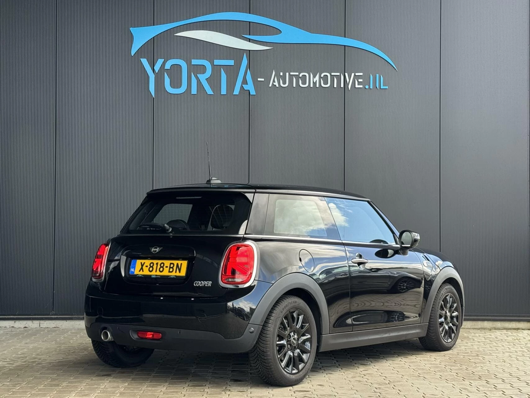 Hoofdafbeelding MINI Cooper
