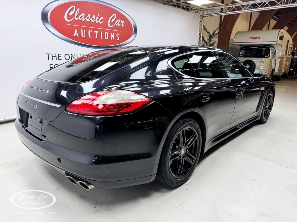 Hoofdafbeelding Porsche Panamera