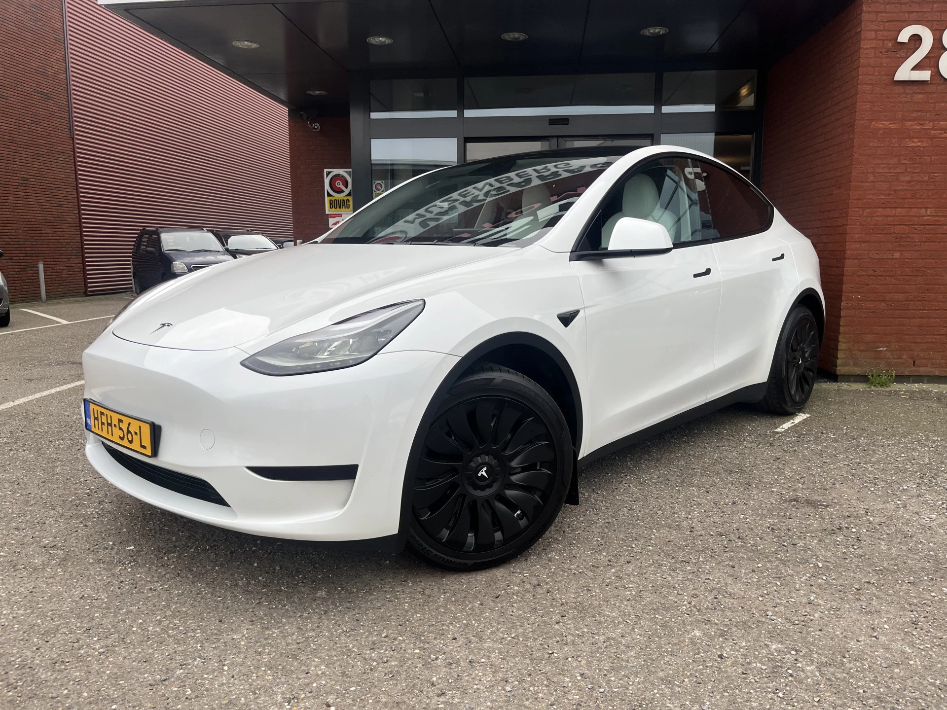 Hoofdafbeelding Tesla Model Y