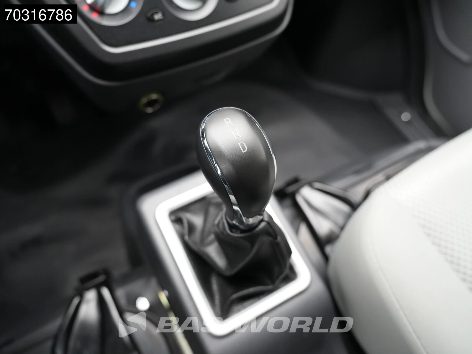 Hoofdafbeelding Cenntro Logistar 200