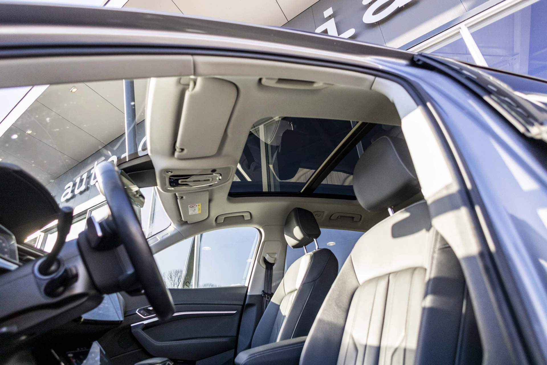 Hoofdafbeelding Audi e-tron