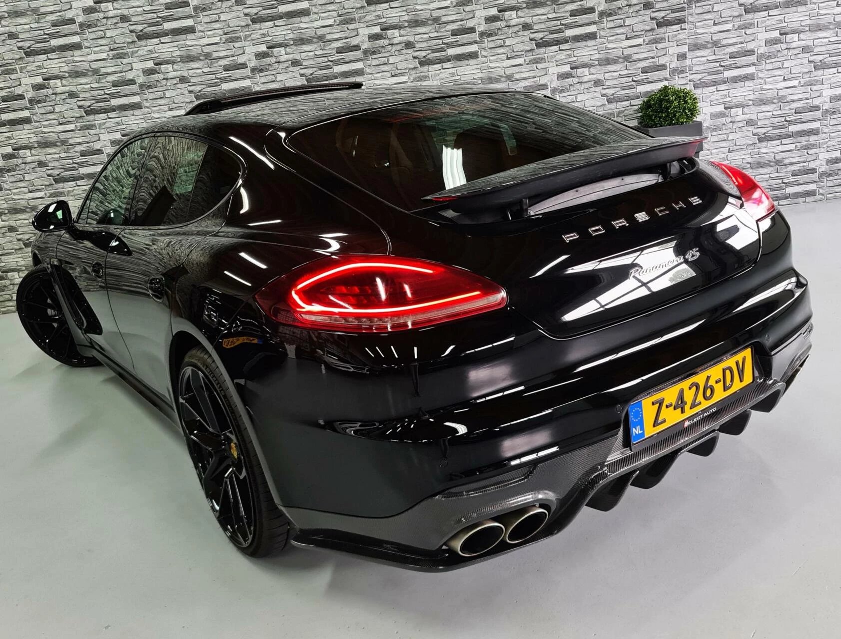 Hoofdafbeelding Porsche Panamera