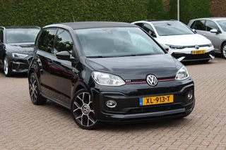Volkswagen up! 1.0 TSI GTI / Navi by App / DAB / Parkeerhulp achter / Stoelverwarming / Cruise Control