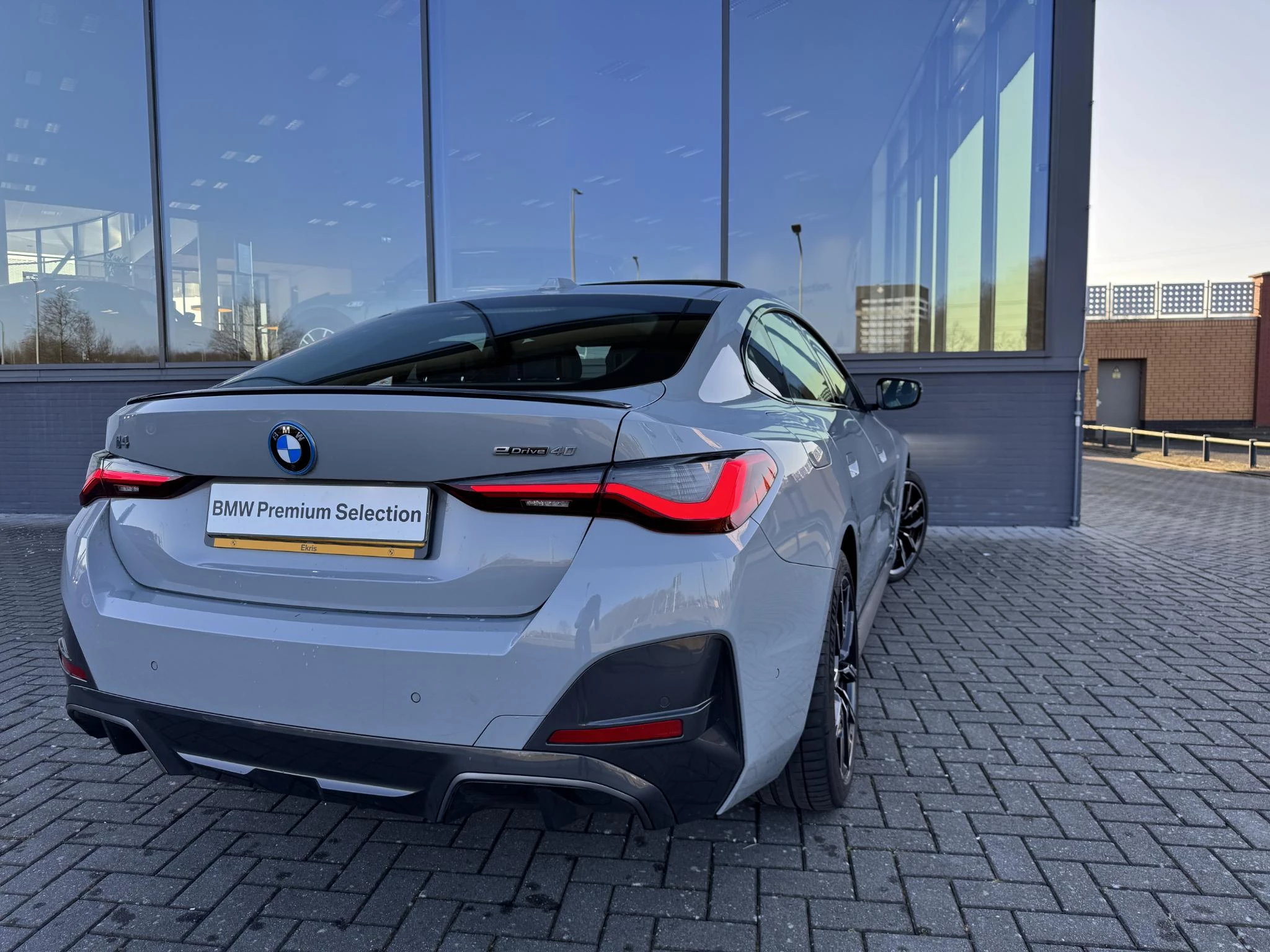 Hoofdafbeelding BMW i4