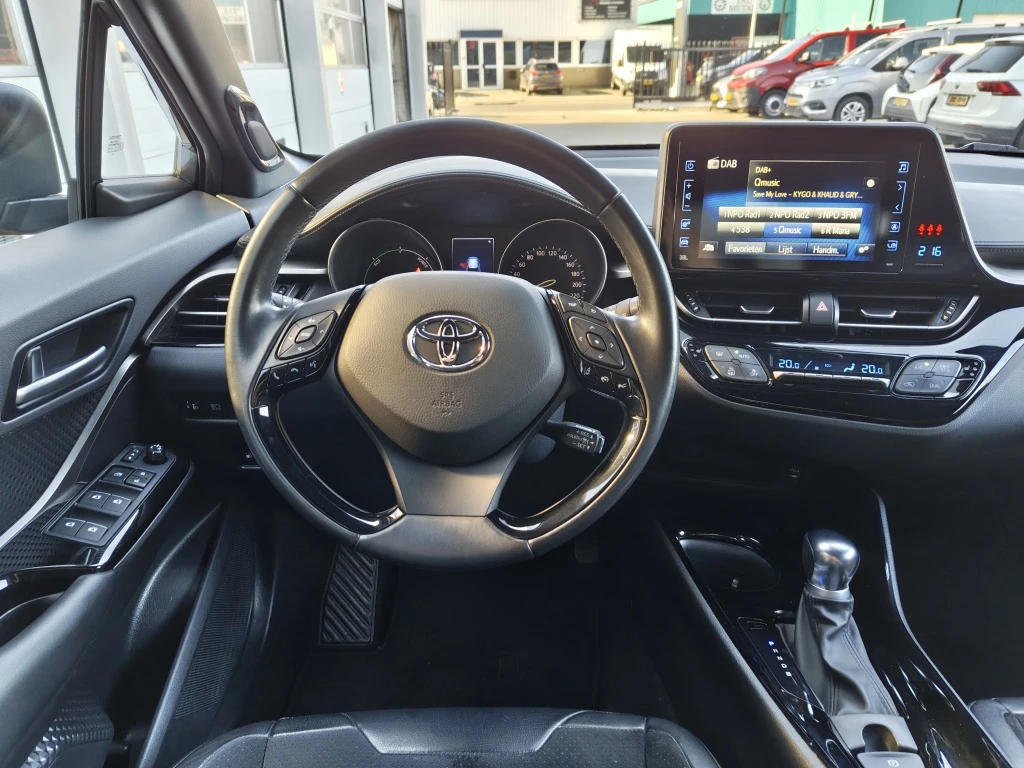 Hoofdafbeelding Toyota C-HR