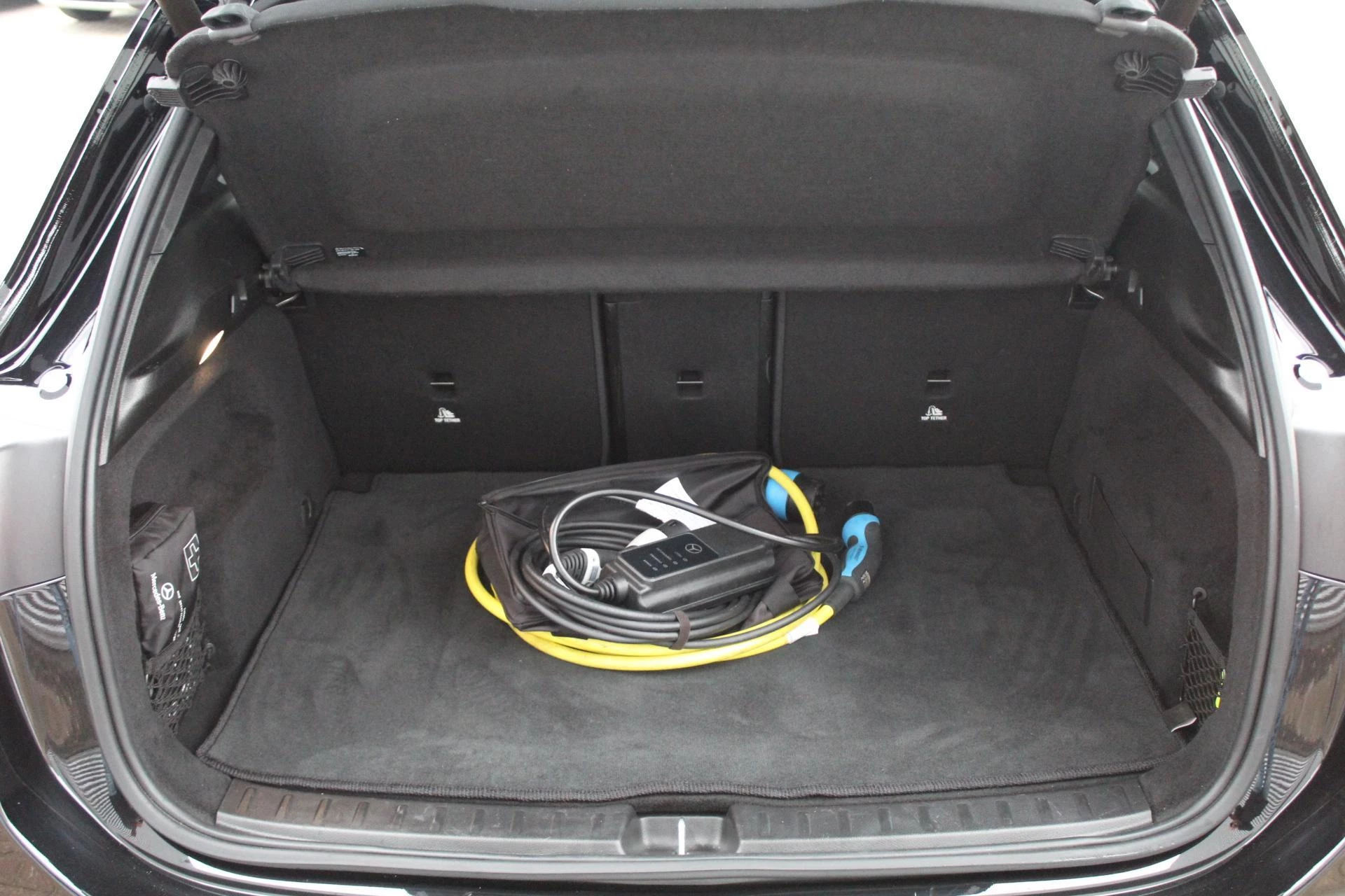 Hoofdafbeelding Mercedes-Benz EQA