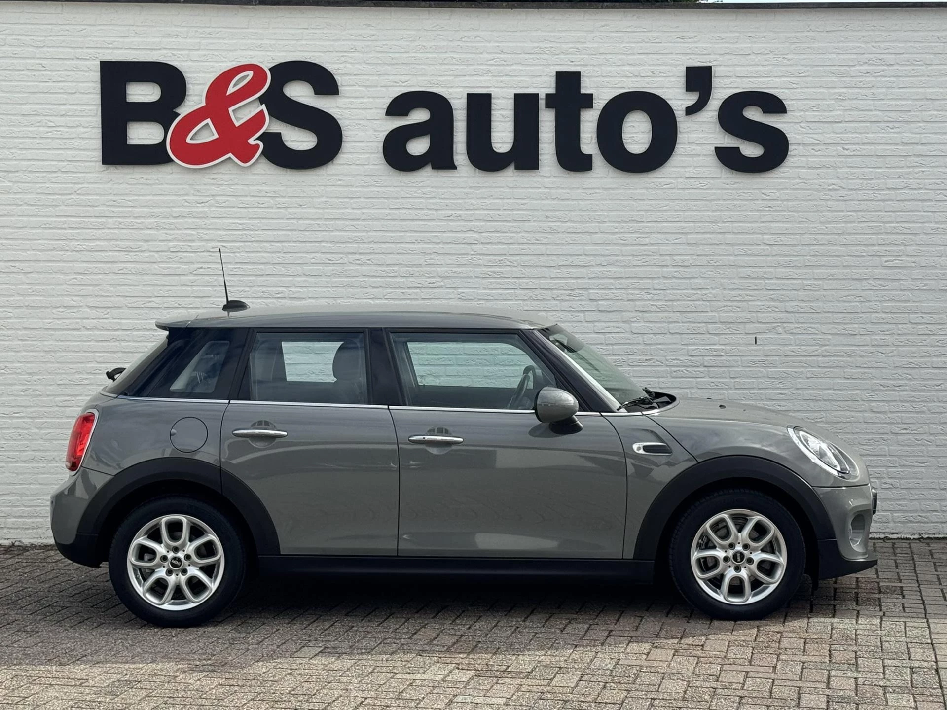 Hoofdafbeelding MINI 5-deurs