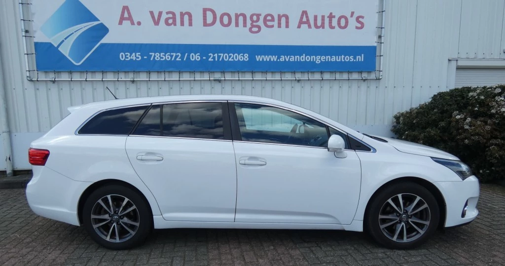 Hoofdafbeelding Toyota Avensis