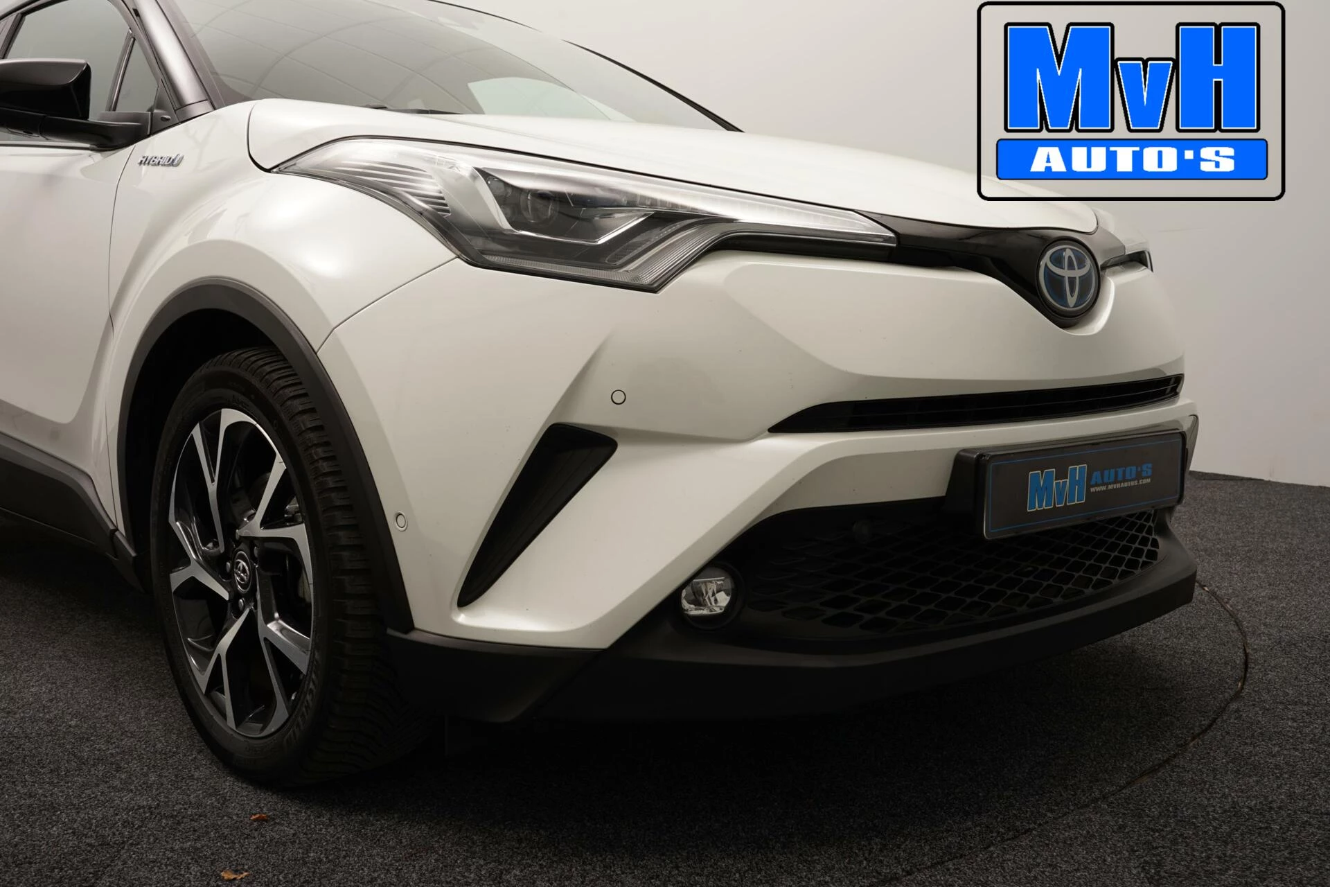 Hoofdafbeelding Toyota C-HR