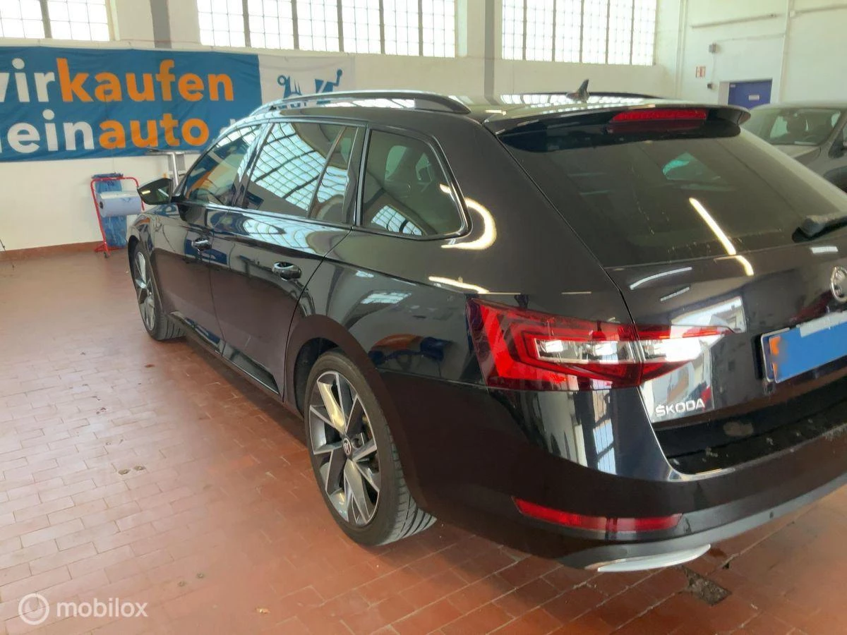 Hoofdafbeelding Škoda Superb