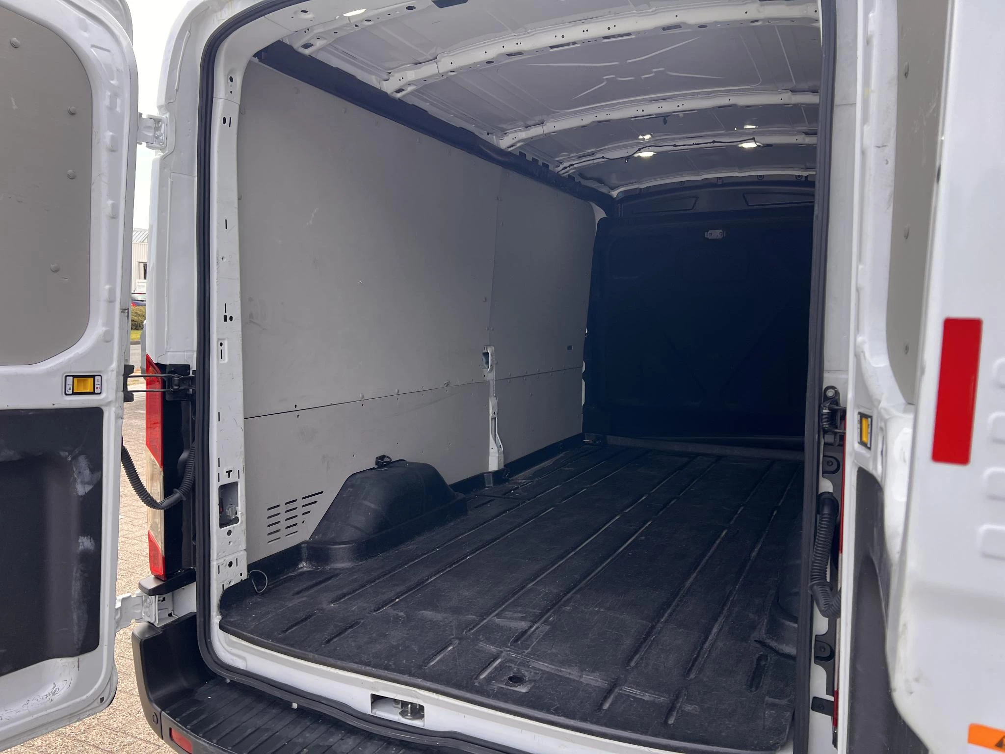 Hoofdafbeelding Ford E-Transit