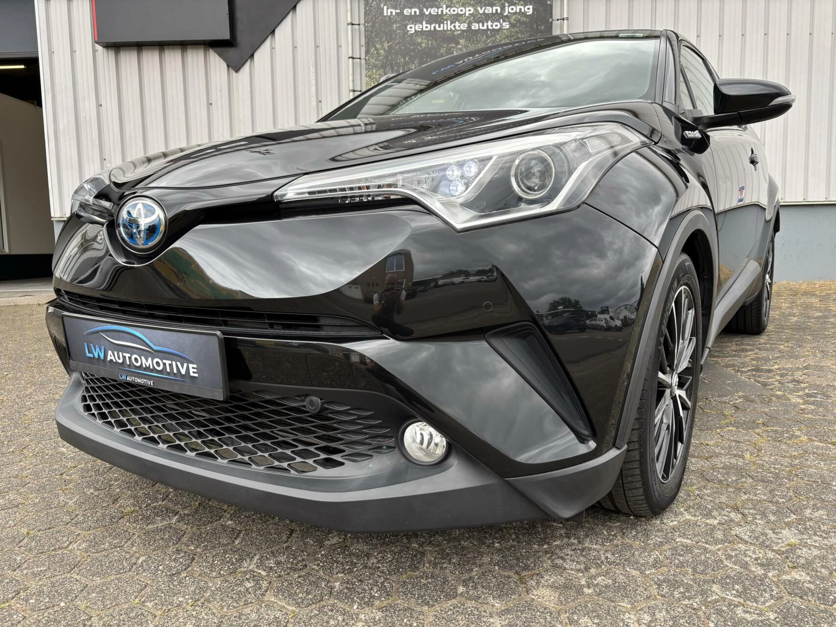 Hoofdafbeelding Toyota C-HR