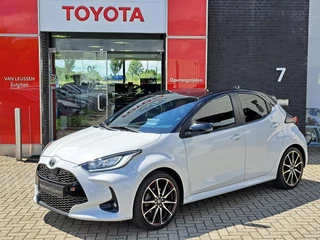 Toyota Yaris 1.5 Hybrid GR Sport STOELVERWARMING ADAPTIVE CRUISE CONTROL DEALER ONDERHOUDEN