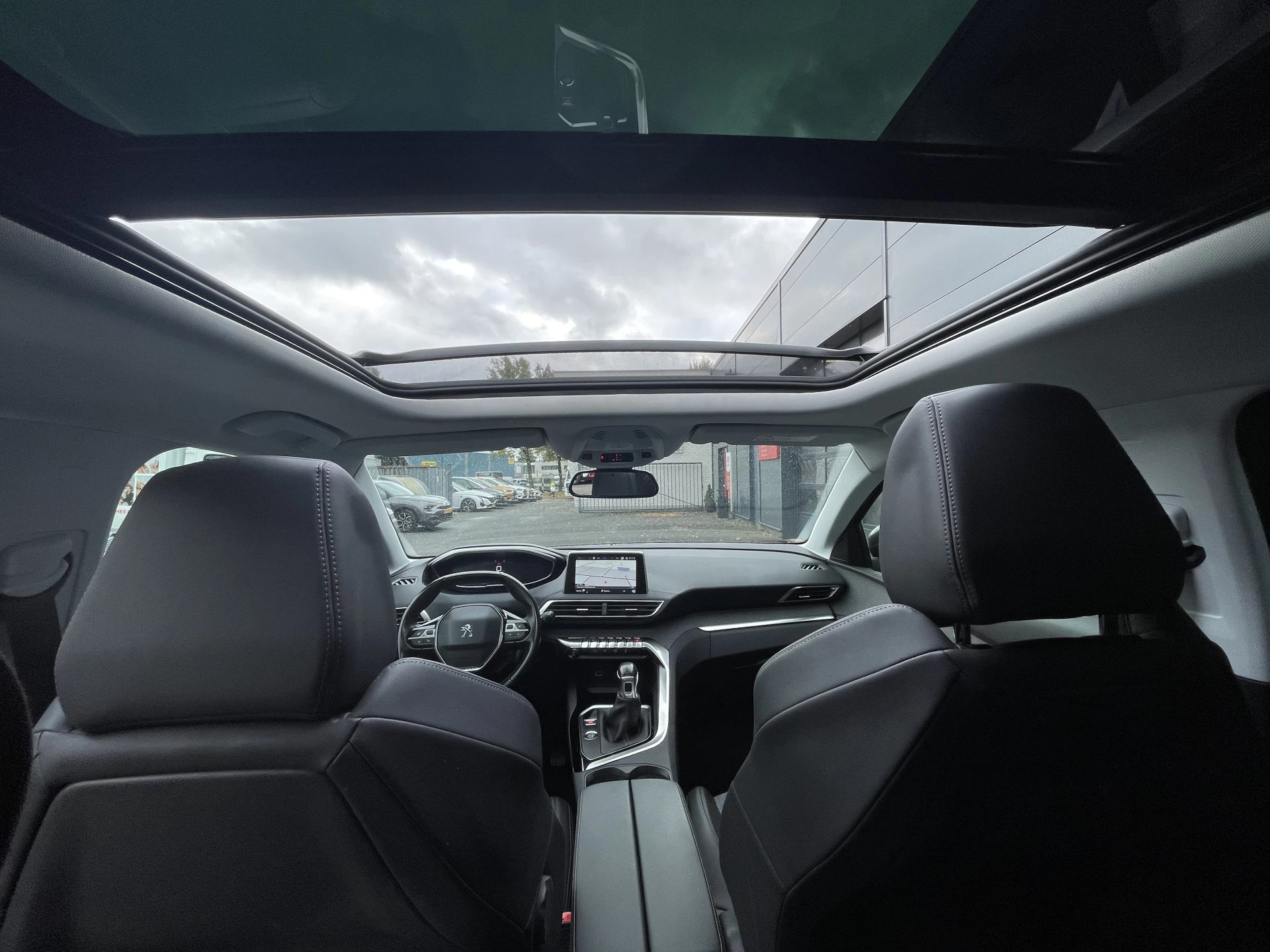 Hoofdafbeelding Peugeot 5008