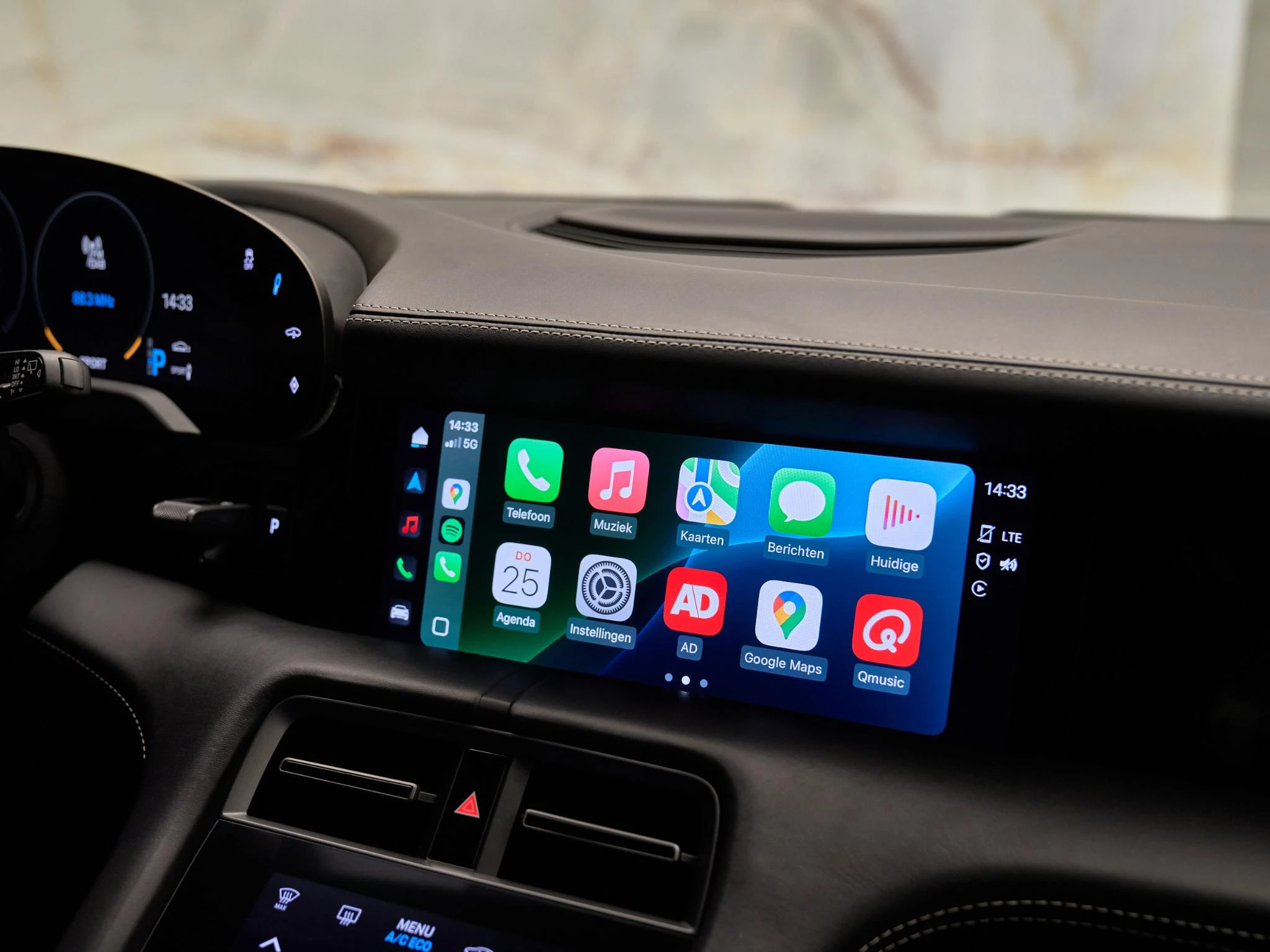 Hoofdafbeelding Porsche Taycan