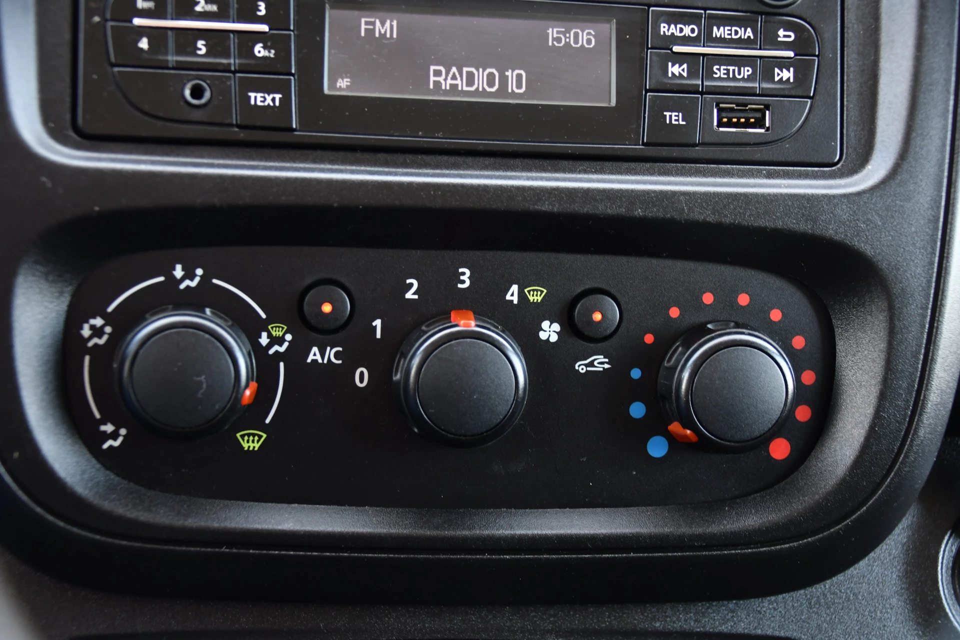 Hoofdafbeelding Nissan NV300