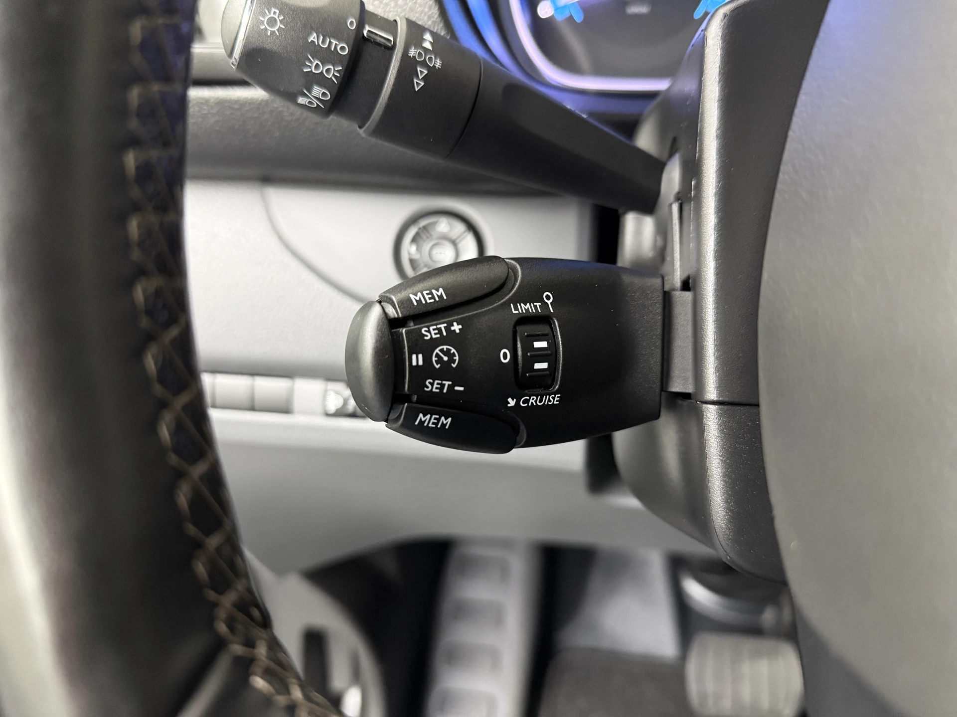Hoofdafbeelding Peugeot e-Expert