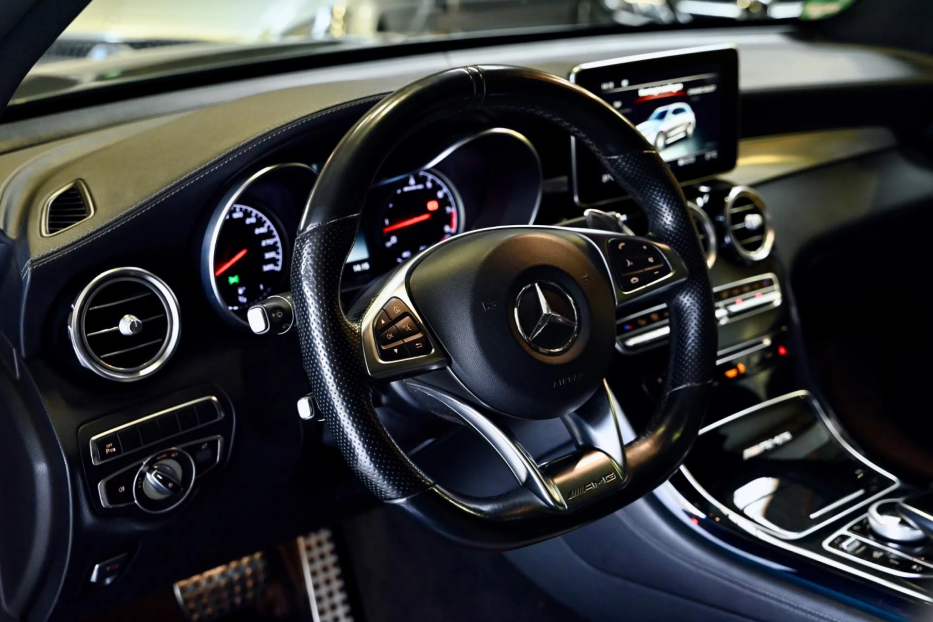 Hoofdafbeelding Mercedes-Benz GLC