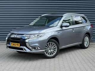 Mitsubishi Outlander 2.4 Intense Plug in Hybrid 225pk PHEV | Trekhaak Afneembaar | Carplay | Parkeersensoren | Stoelverwarming | Camera | Cruise Control | Climate Control | DAB |