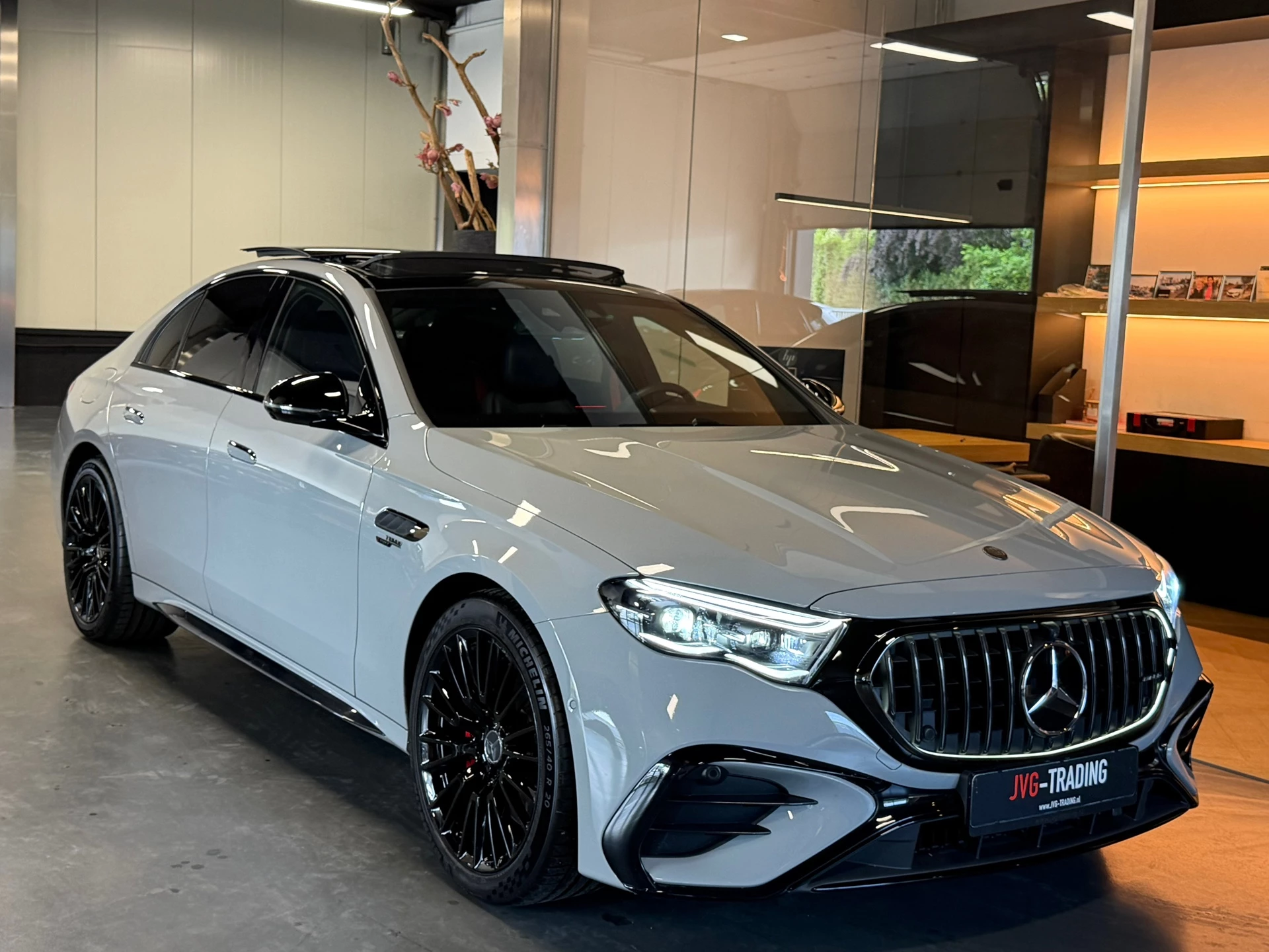 Hoofdafbeelding Mercedes-Benz E-Klasse