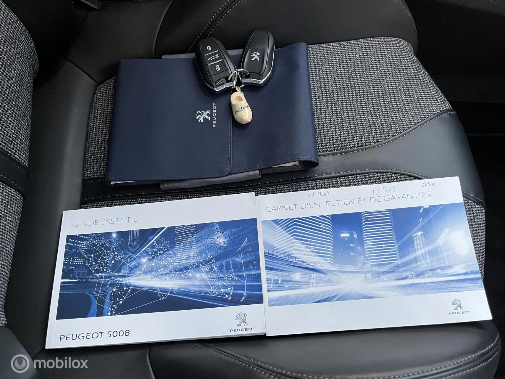 Hoofdafbeelding Peugeot 5008