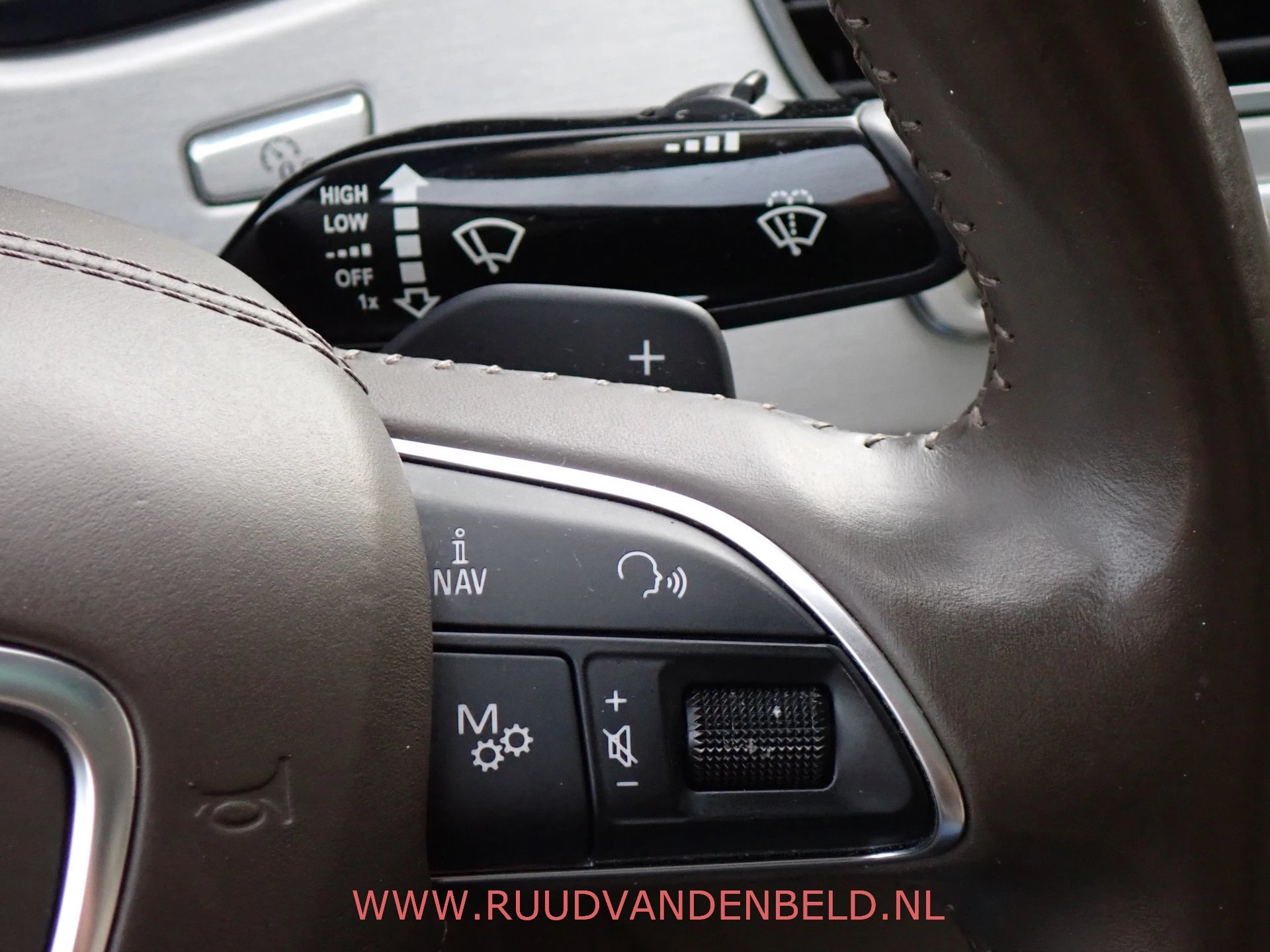 Hoofdafbeelding Audi A8