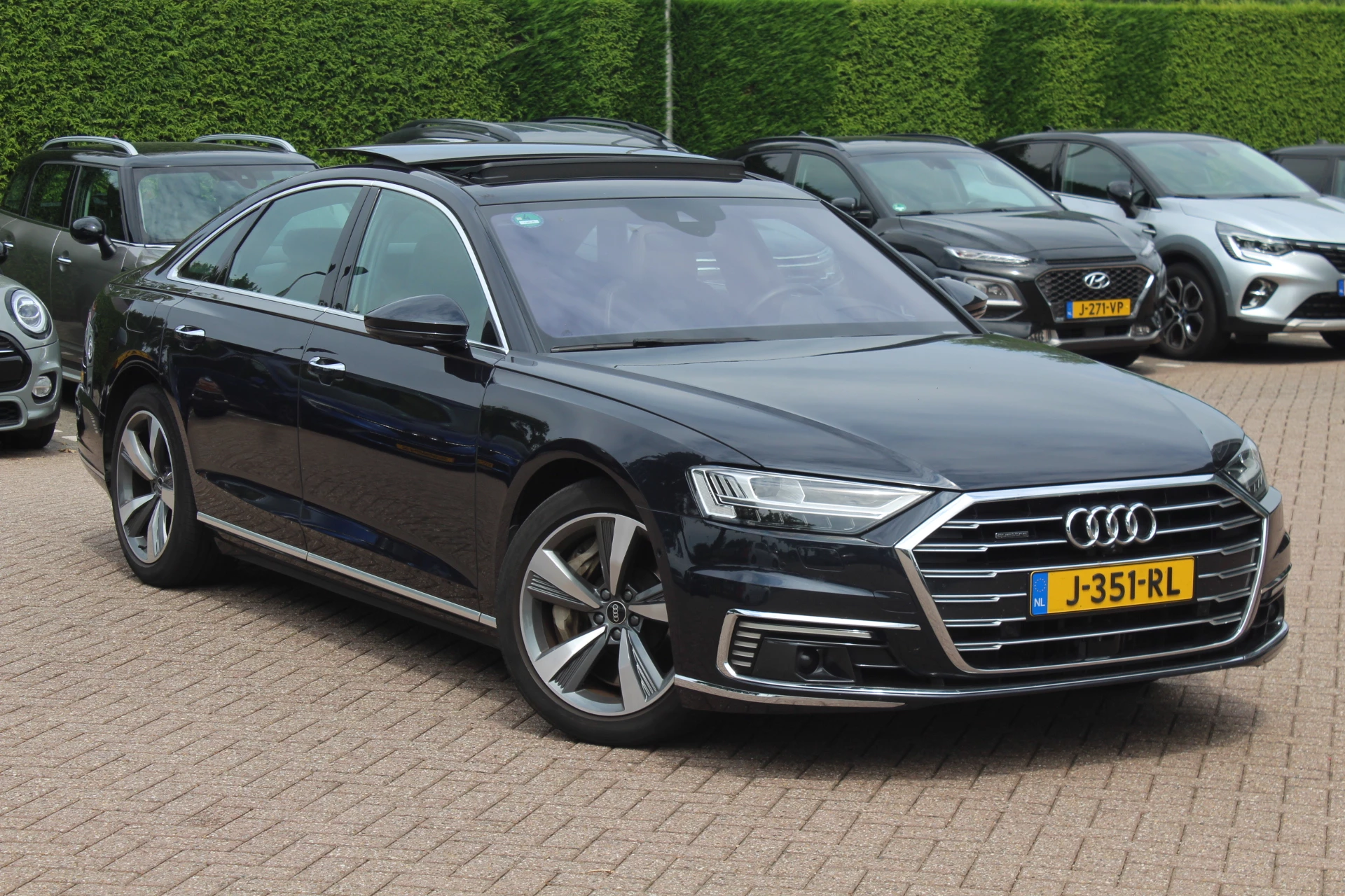 Hoofdafbeelding Audi A8
