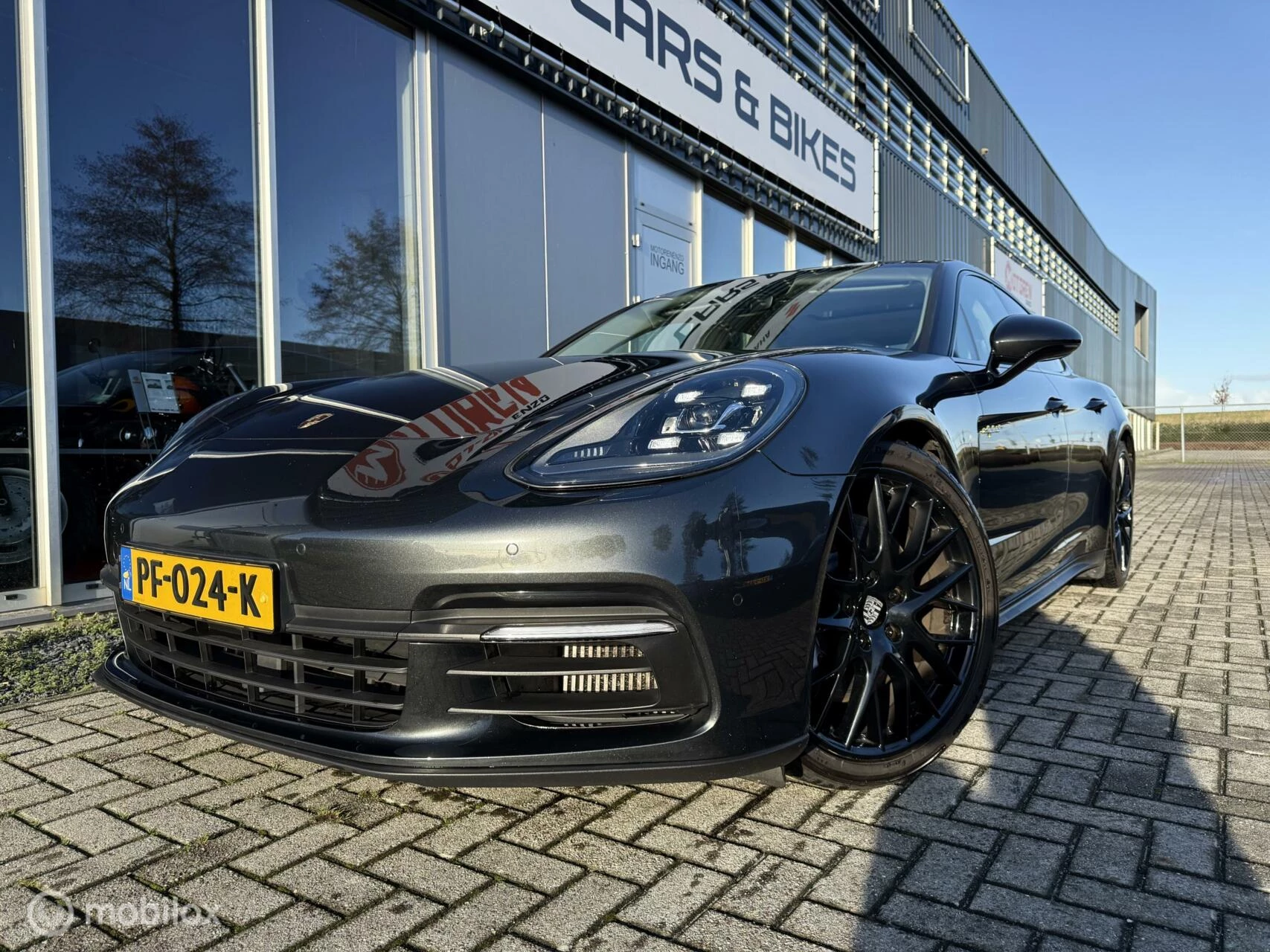 Hoofdafbeelding Porsche Panamera