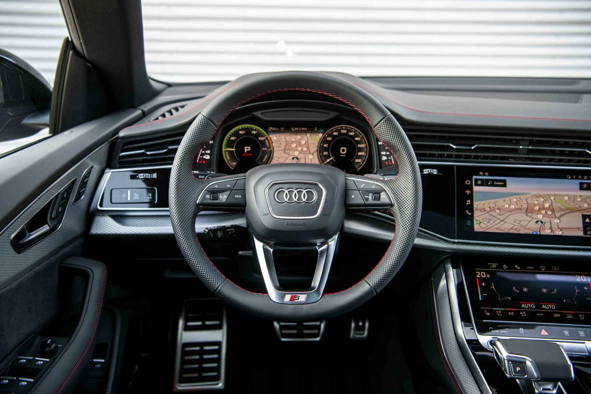 Hoofdafbeelding Audi Q8