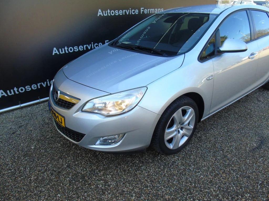 Hoofdafbeelding Opel Astra