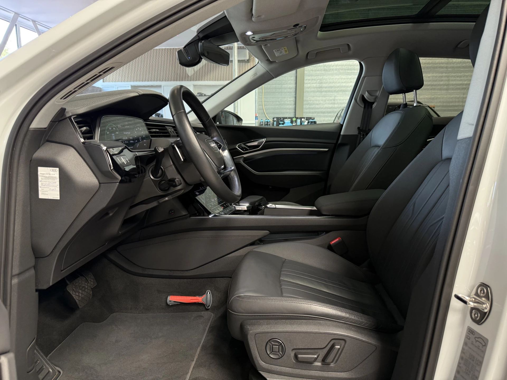 Hoofdafbeelding Audi e-tron