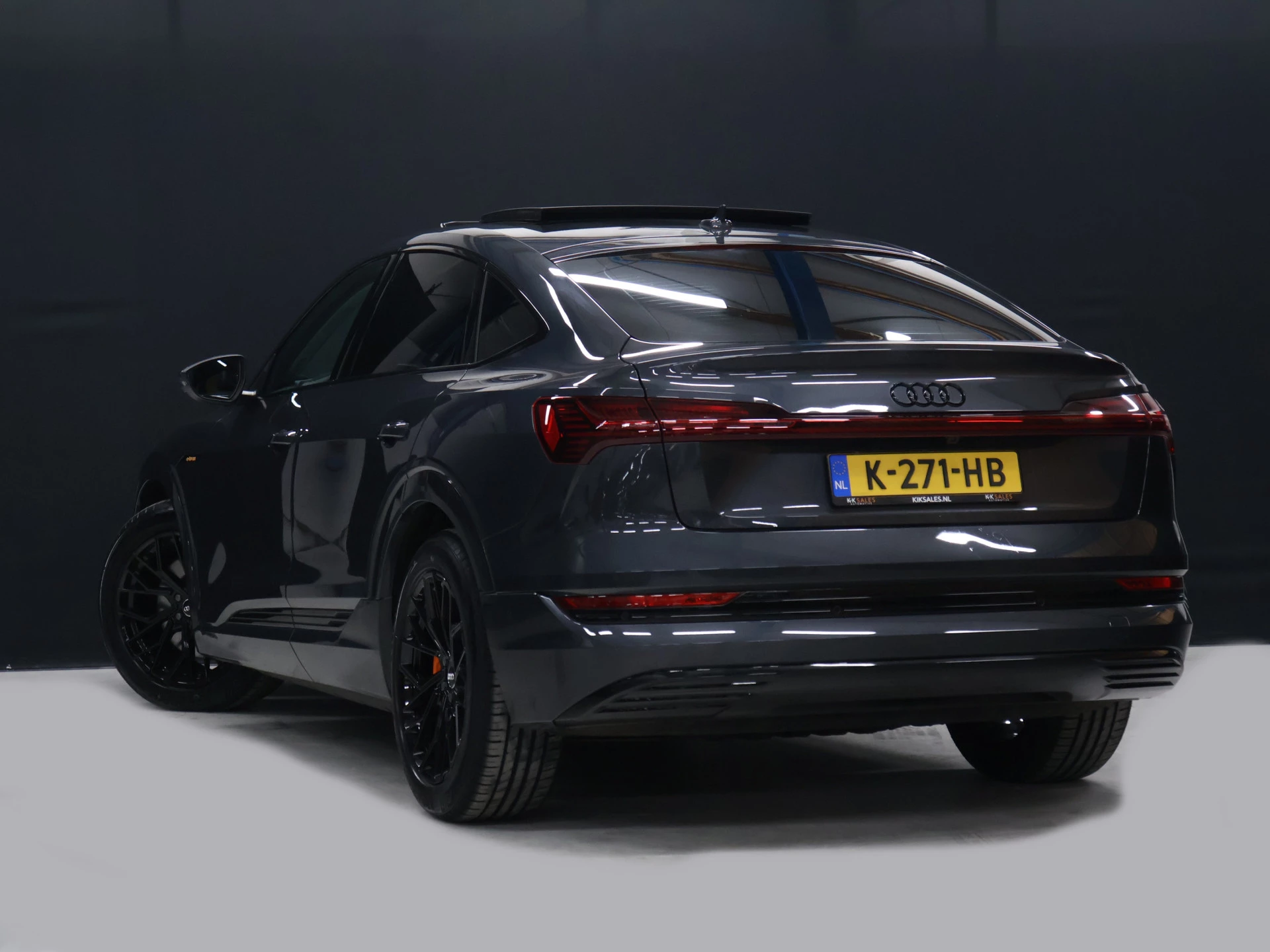 Hoofdafbeelding Audi e-tron