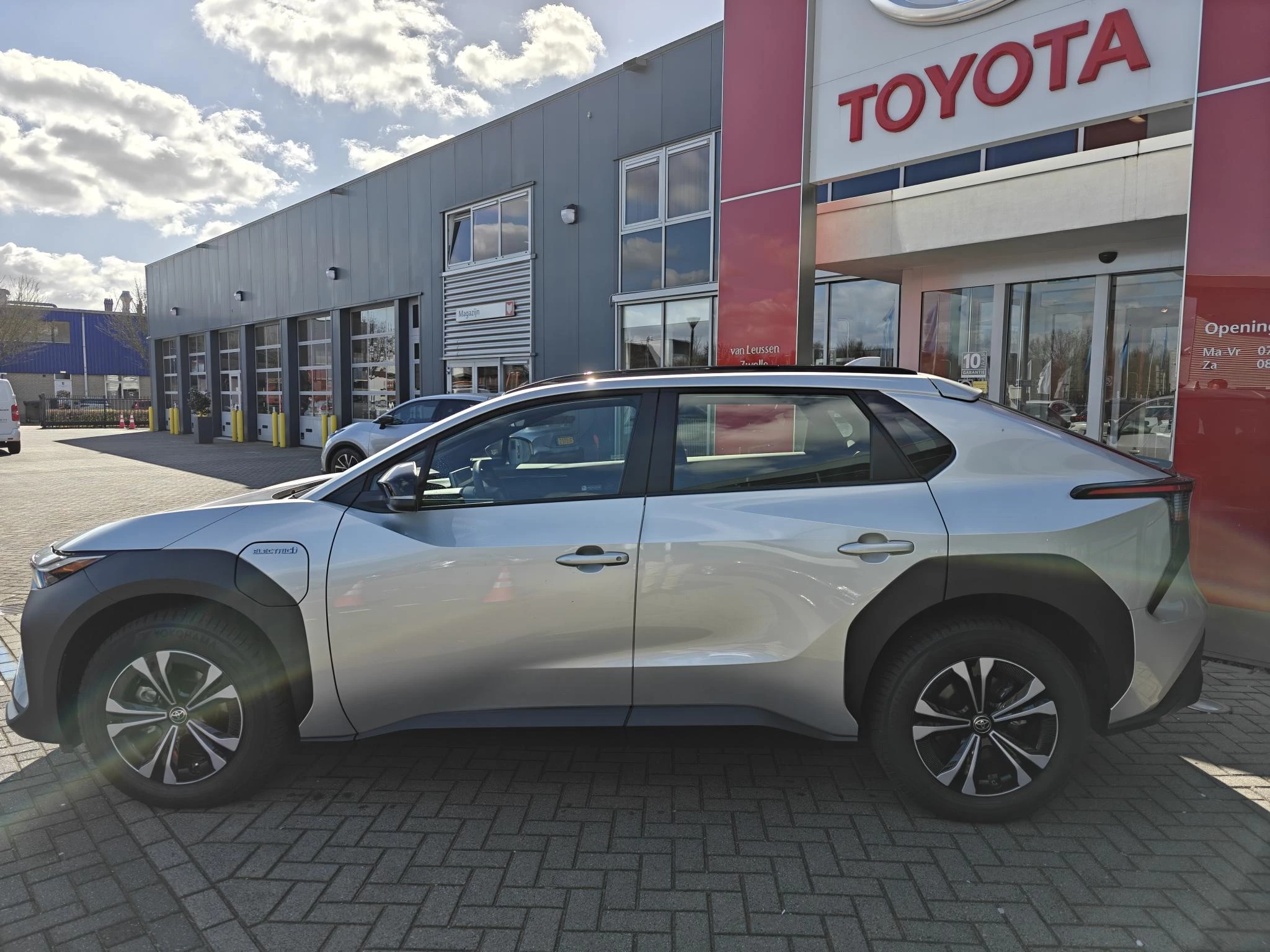 Hoofdafbeelding Toyota bZ4X