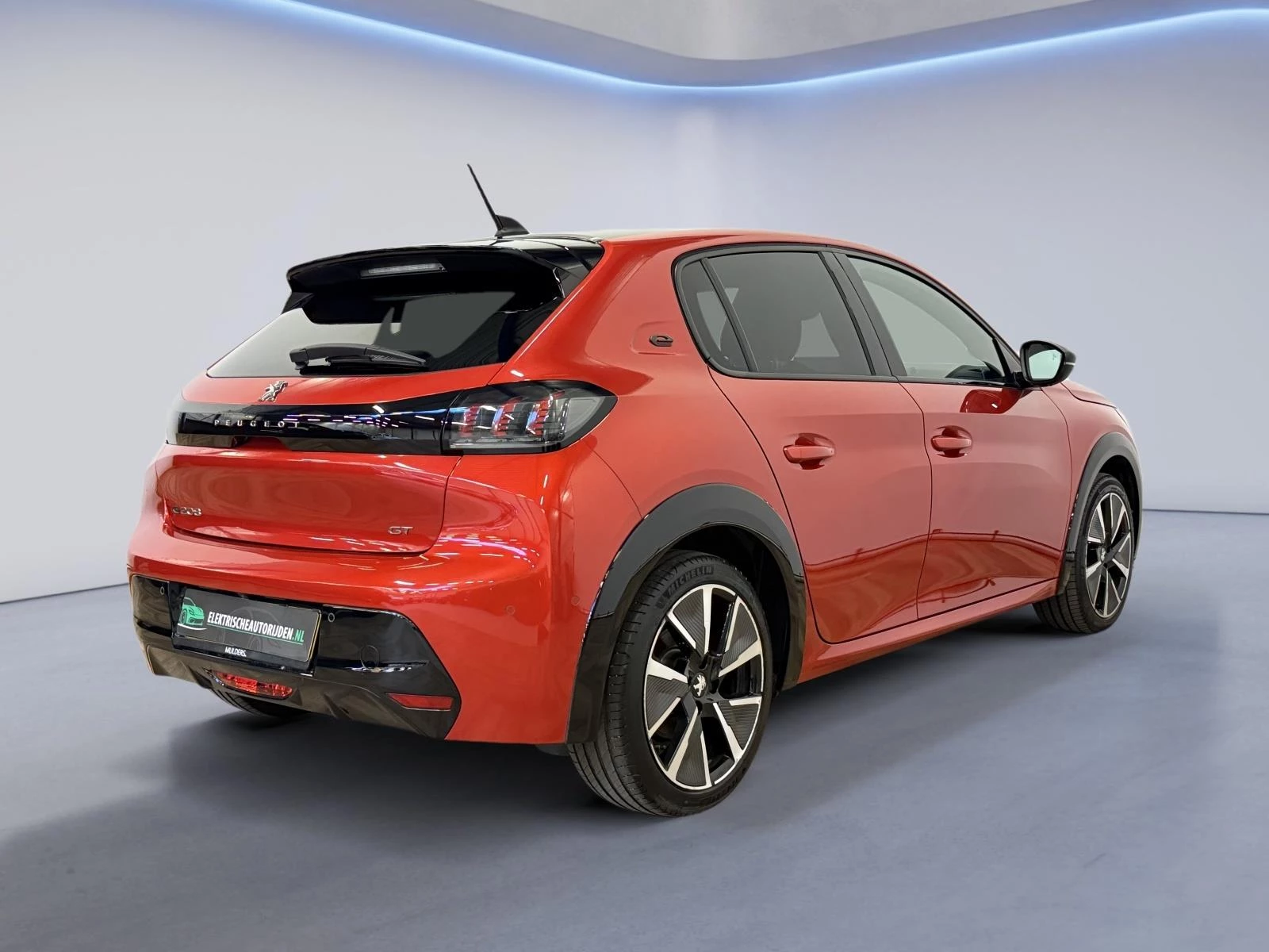 Hoofdafbeelding Peugeot e-208