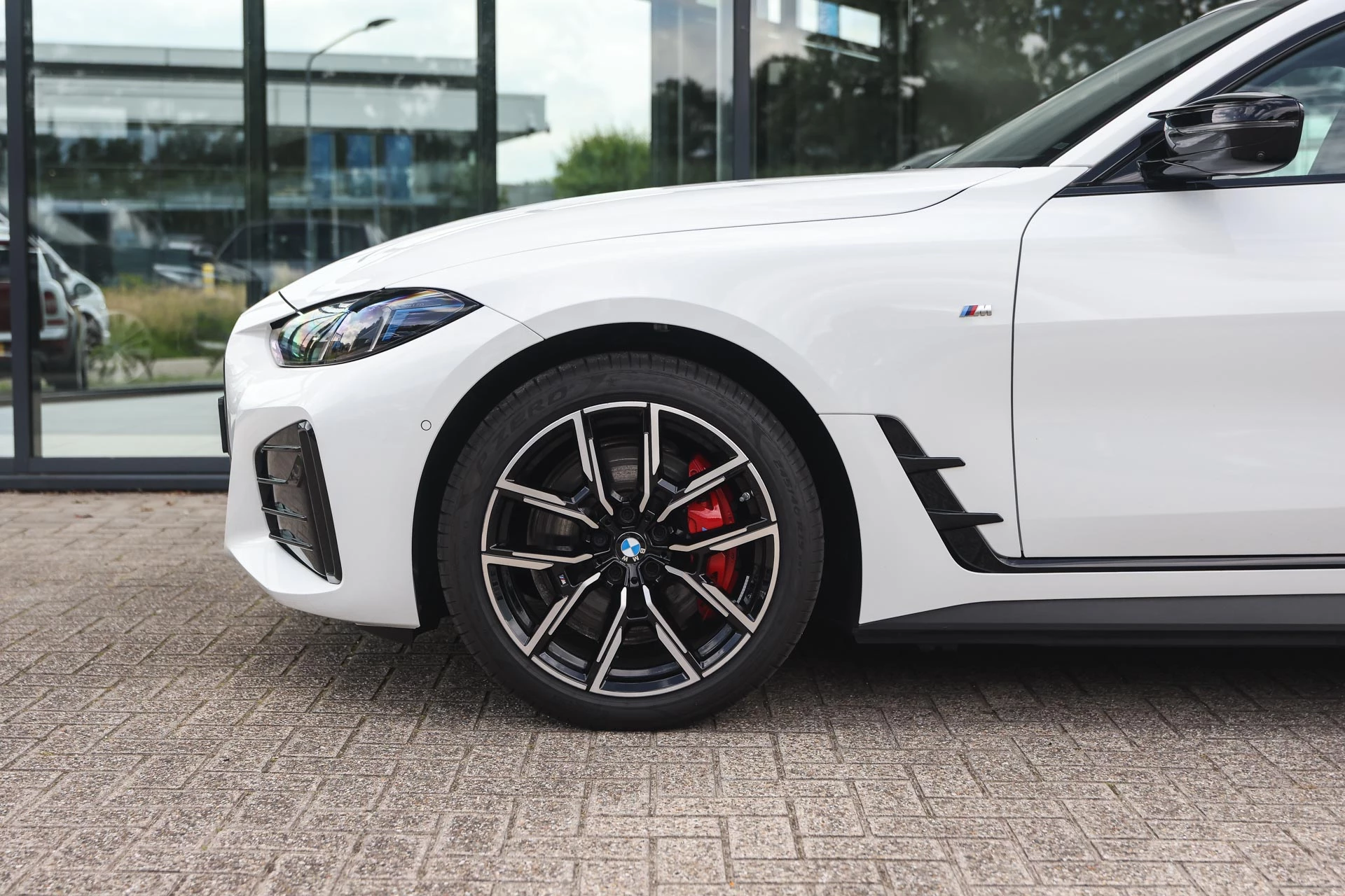 Hoofdafbeelding BMW i4