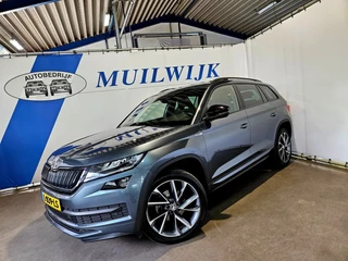 Hoofdafbeelding Škoda Kodiaq Škoda Kodiaq 1.5 TSI Sportline Business / Trekhaak / Pano / NL Auto