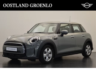 MINI Cooper Hatchback Essential Automaat / Multifunctioneel stuurwiel / LED / PDC achter / Cruise Control / Navigatie / Airconditioning