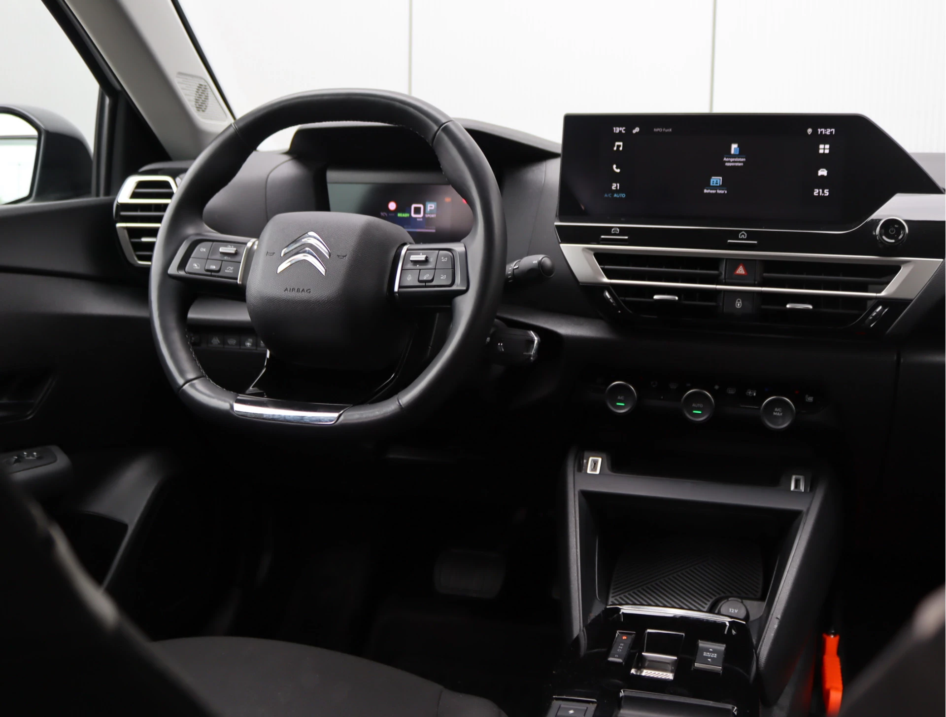 Hoofdafbeelding Citroën ë-C4