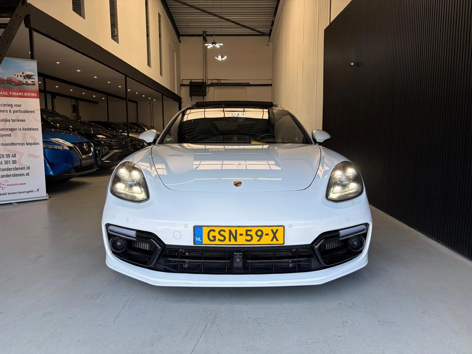 Hoofdafbeelding Porsche Panamera