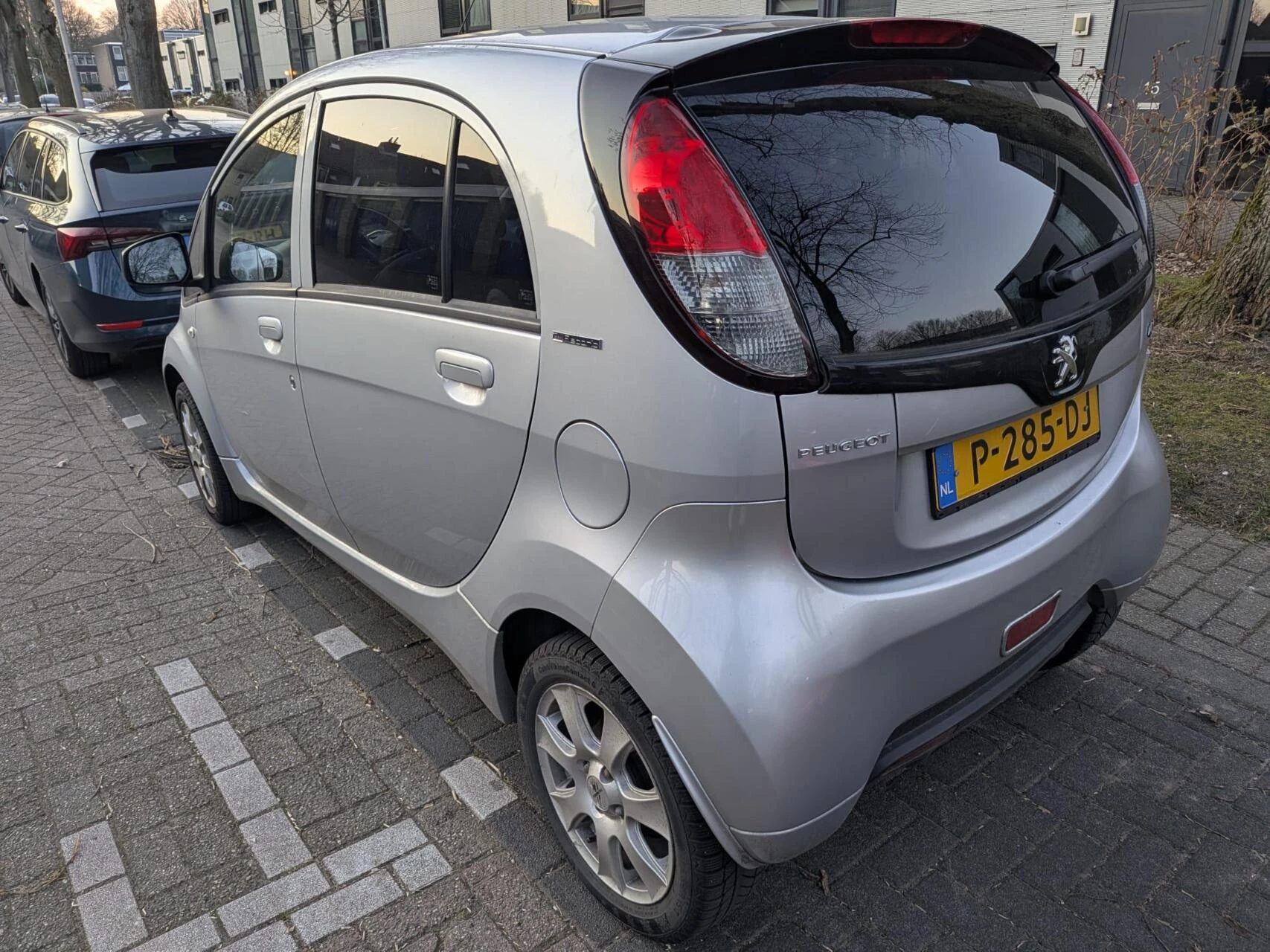 Hoofdafbeelding Peugeot iOn