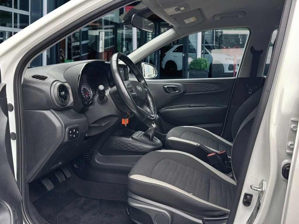 Hoofdafbeelding Hyundai i10