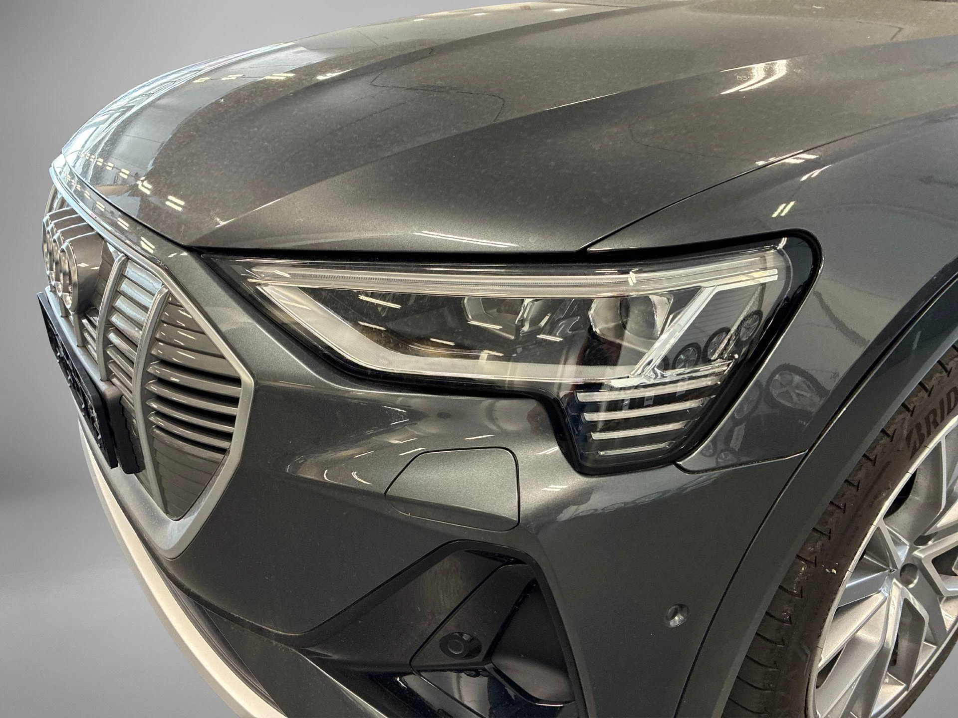 Hoofdafbeelding Audi e-tron