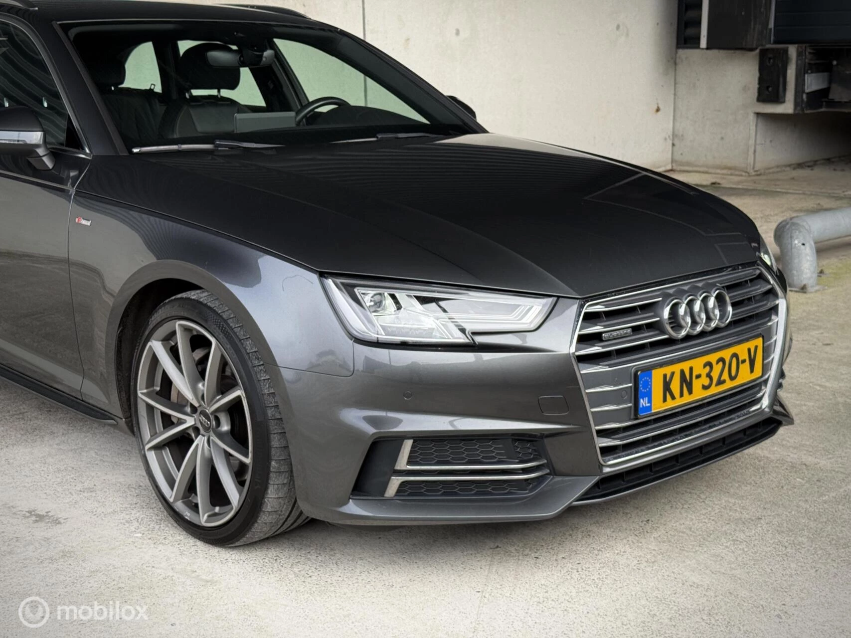 Hoofdafbeelding Audi A4