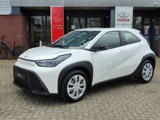 Toyota Aygo X HYBRID 115 PLAY NIEUW DIRECT LEVERBAAR! CLIMA AD-CRUISE CAMERA APPLE/ANDROID EL-RAMEN/SPIEGELS