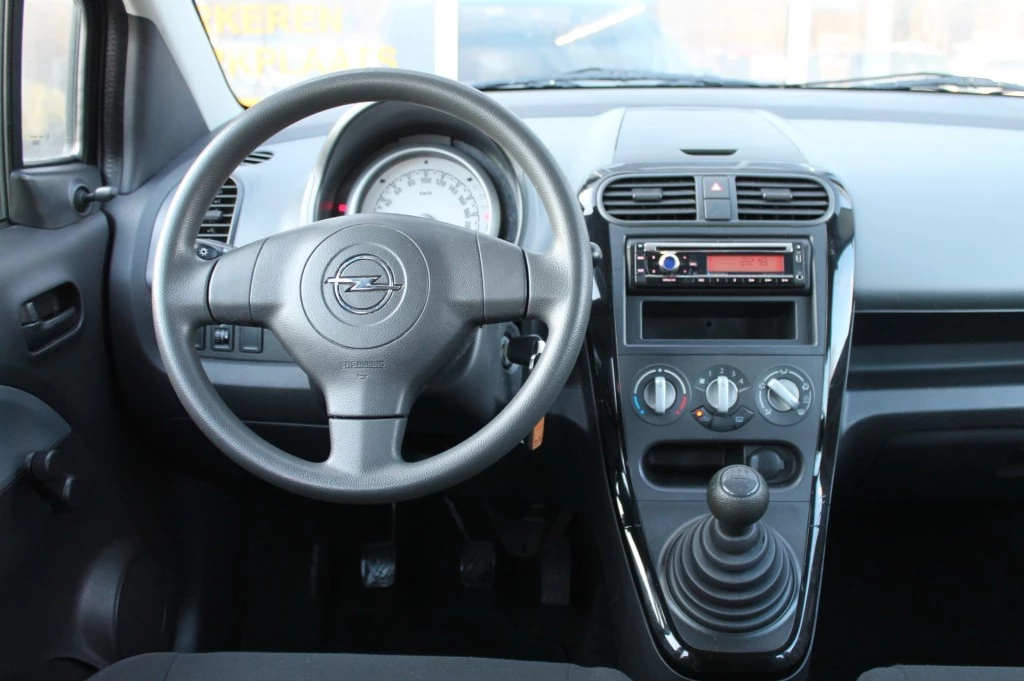 Hoofdafbeelding Opel Agila
