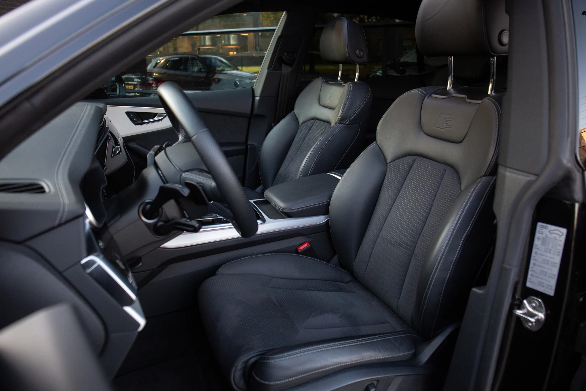 Hoofdafbeelding Audi Q8