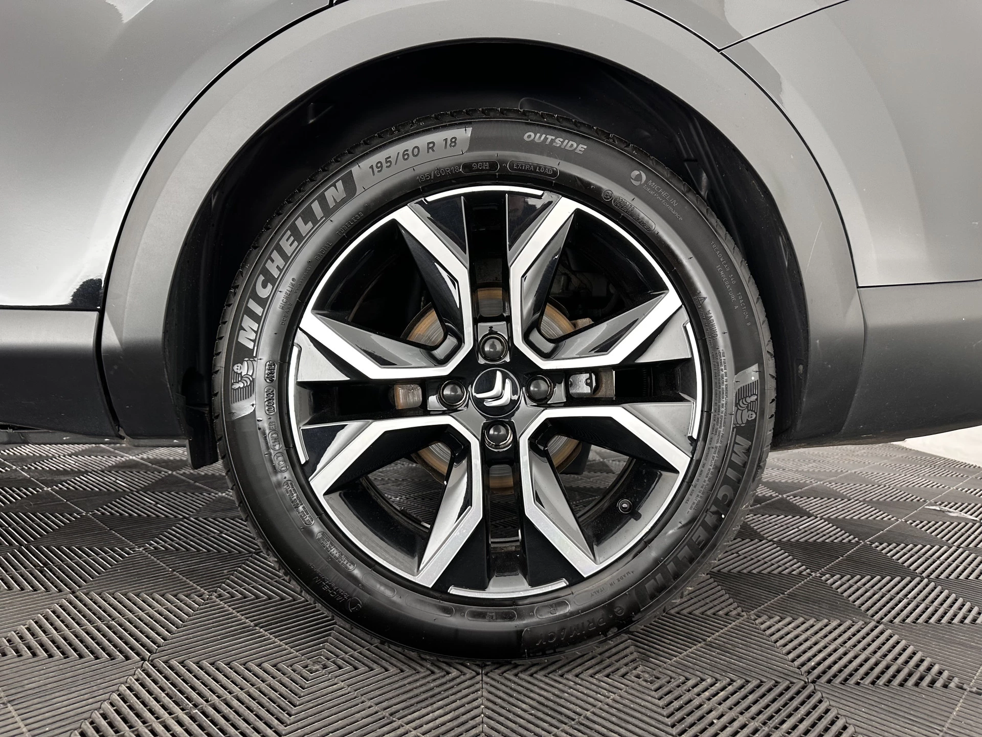 Hoofdafbeelding Citroën ë-C4 X